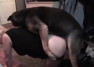 Elegant blonde want to fuck with her doggy