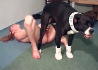 Dark boxer drills her wet twat