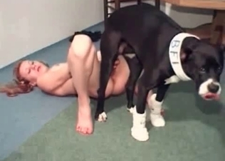 Dark boxer drills her wet twat
