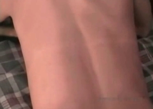 Juicy and fast zoo porn with a dog